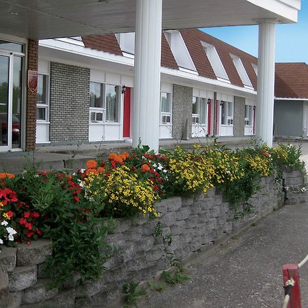 Hotel Matagami Exterior foto
